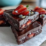 Dubai Chocolate Strawberry Bark